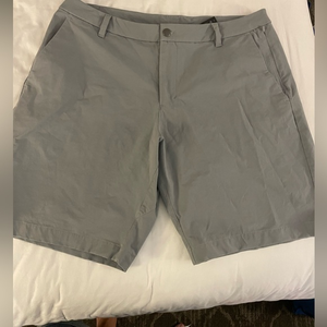 Lululemon Shorts Mens 36 Gray‎ Performance Chino Shorts Golf Comfort